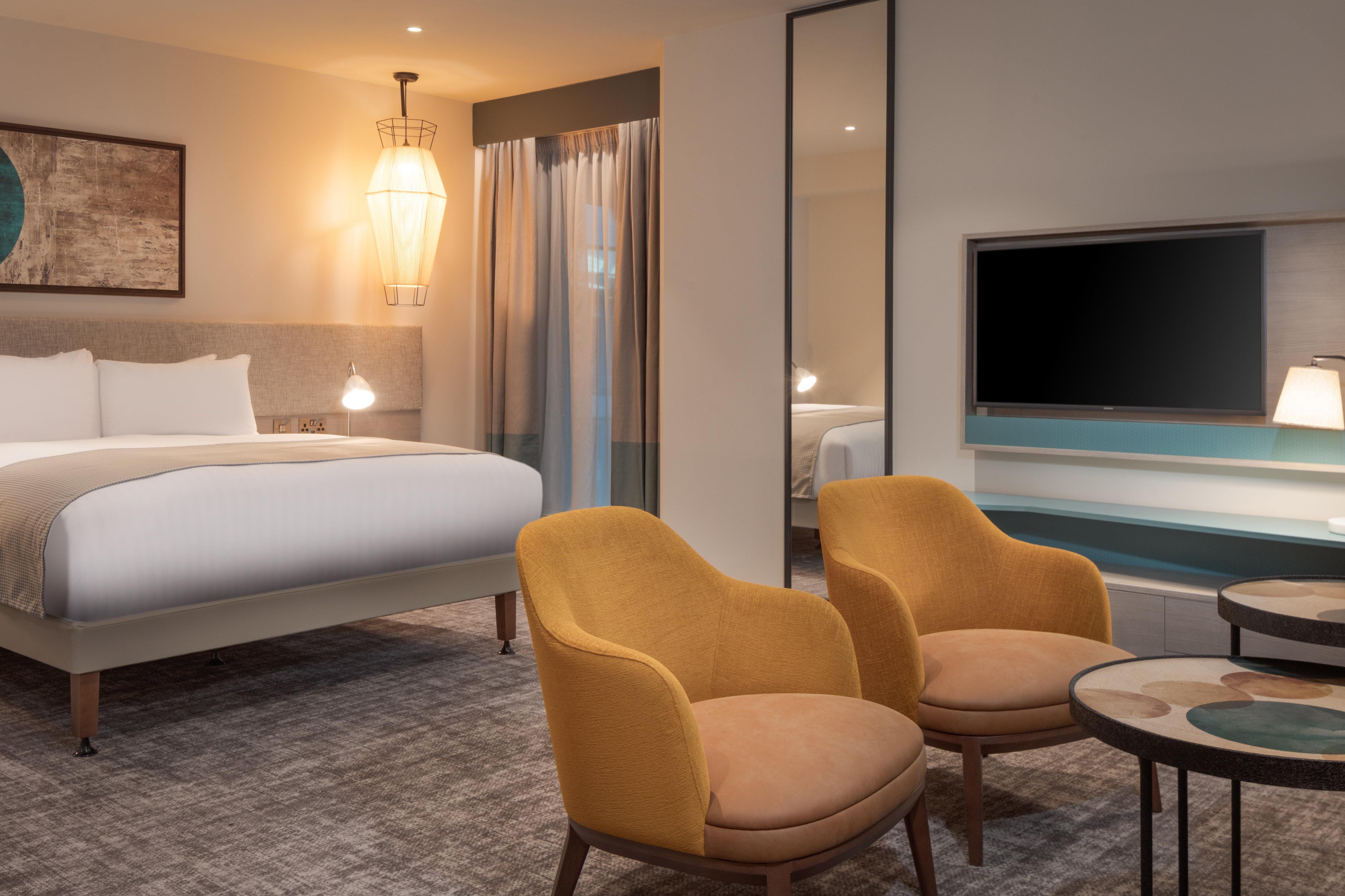 Staybridge Suites London Heathrow - Bath Road, An Ihg Aparthotel Hillingdon Exterior foto